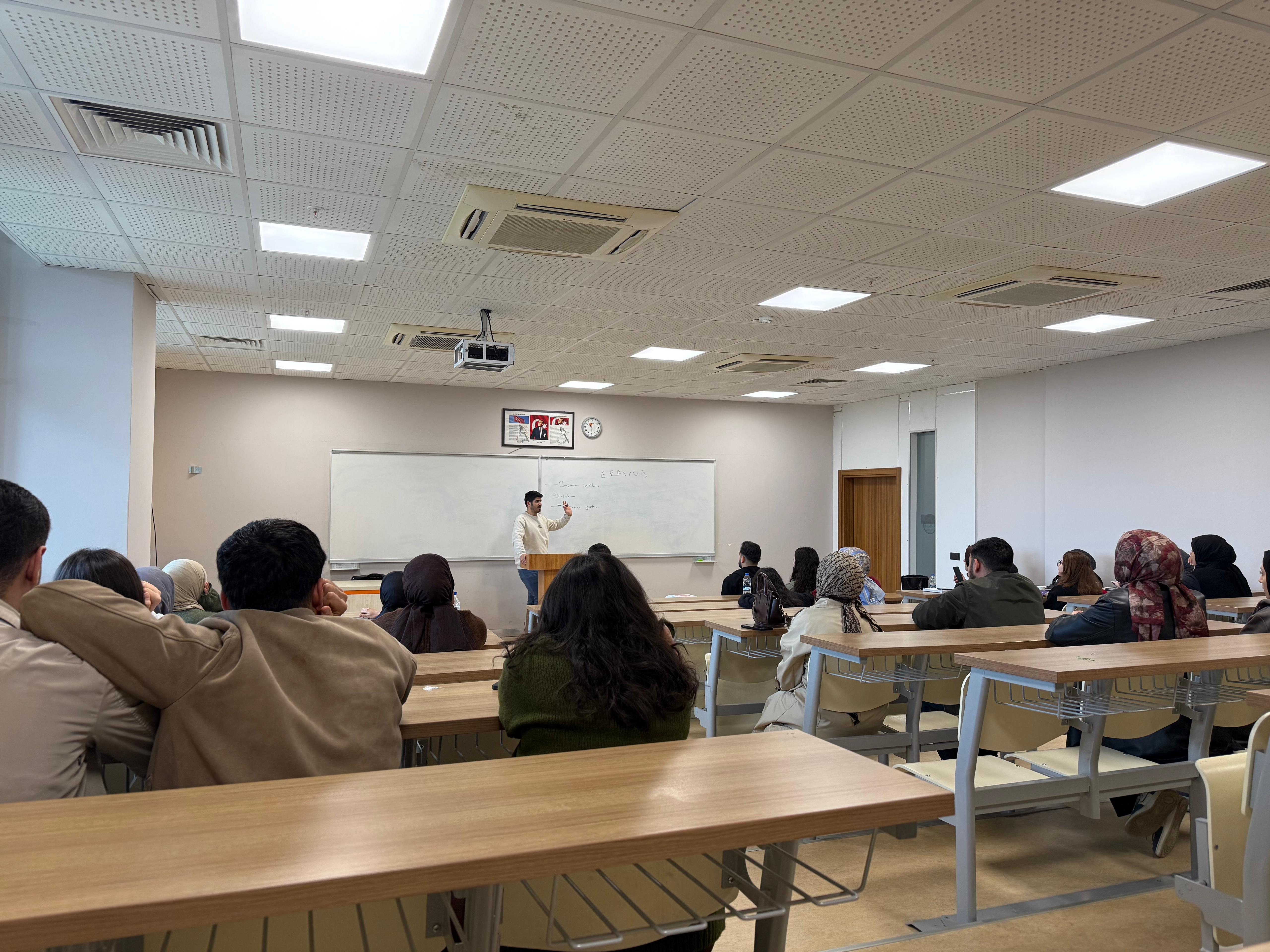 Erasmus Bilgilendirme Toplantısı gerçekleştirildi